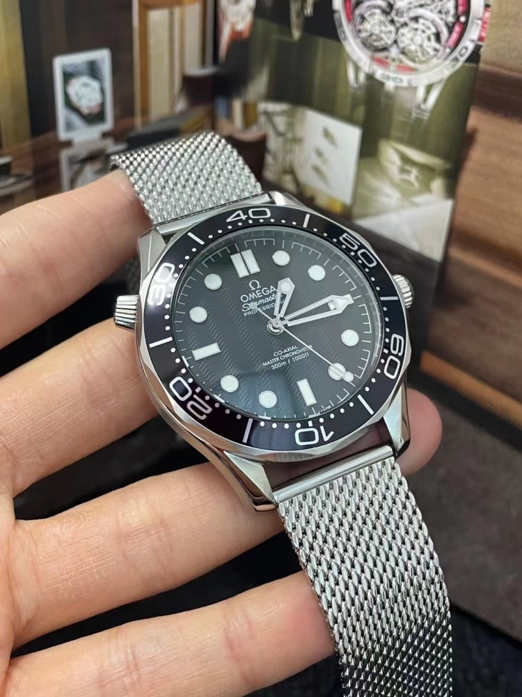 Men's Automatic Mechanical Watch 904L Stainless Steel Sapphire Glass 42mm-OG131