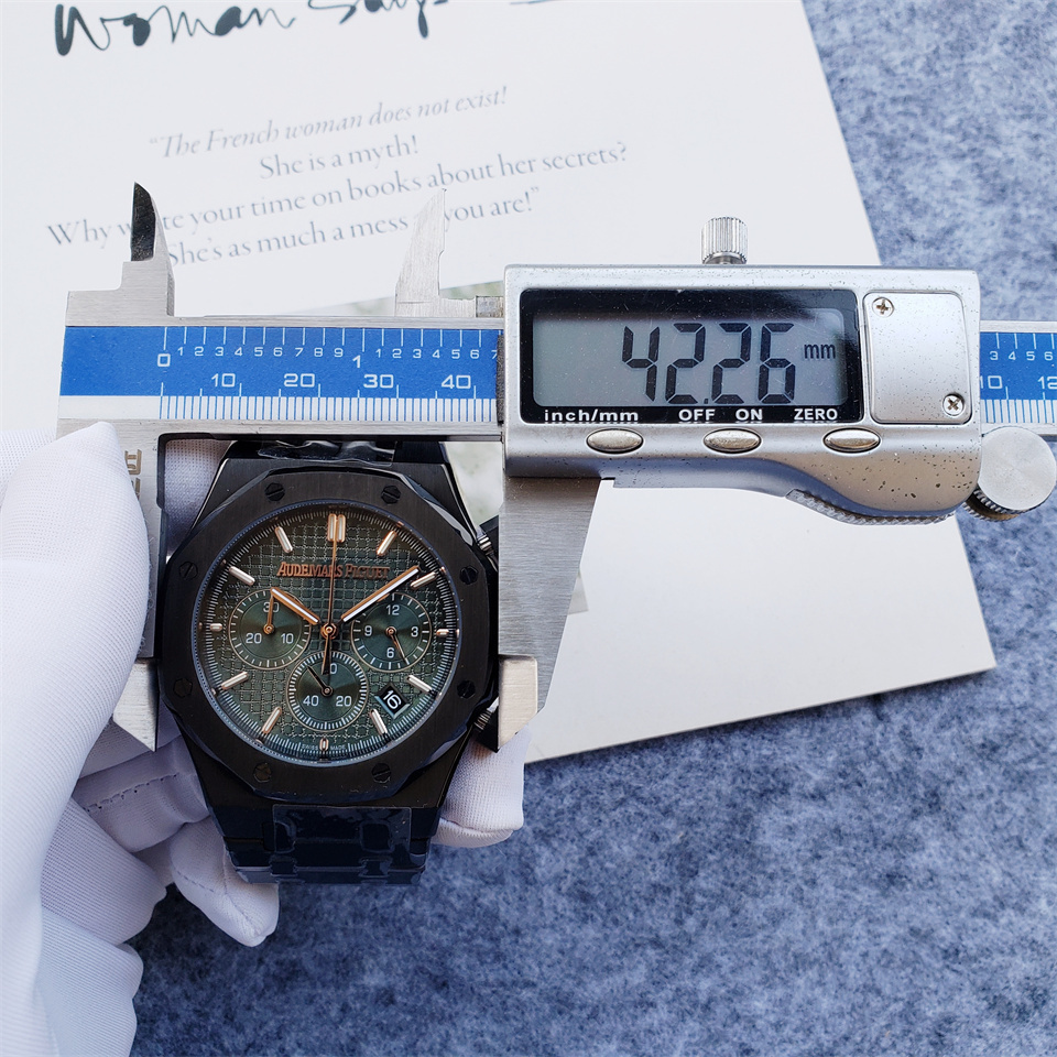 Men's Quartz Watch Chronograph 904L Stainless Steel 42mm- AP 68