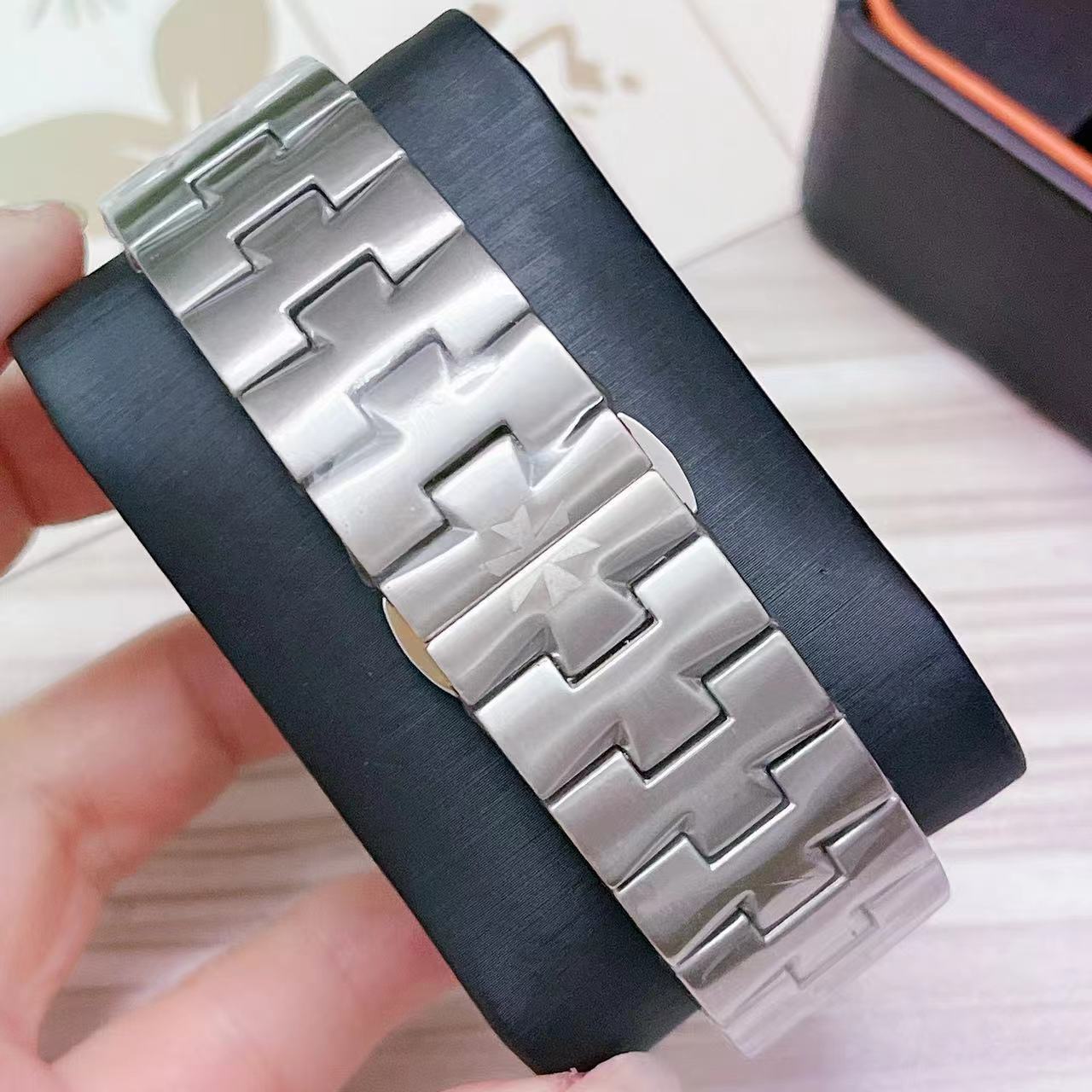Men's Automatic Mechanical Watch 904L Stainless Steel 40 mm- VC 24