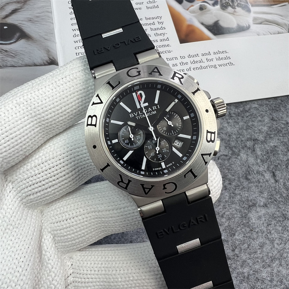 Men's Quartz Watch Chronograph 904L Stainless Steel 44 mm- BV 61