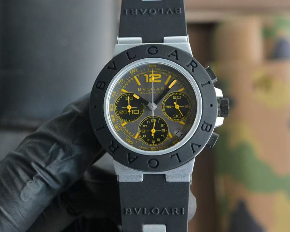 Men's Quartz Watch Chronograph 904L Stainless Steel 40 mm- BV 69