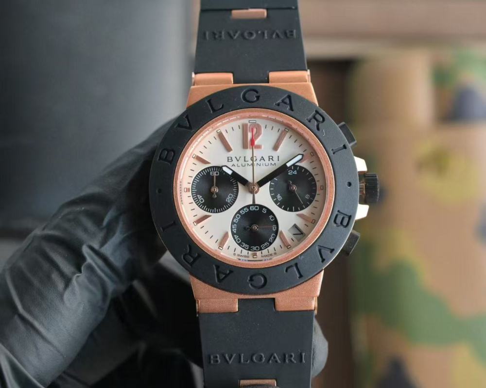 Men's Quartz Watch Chronograph 904L Stainless Steel 40 mm- BV 69