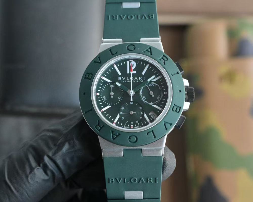 Men's Quartz Watch Chronograph 904L Stainless Steel 40 mm- BV 69