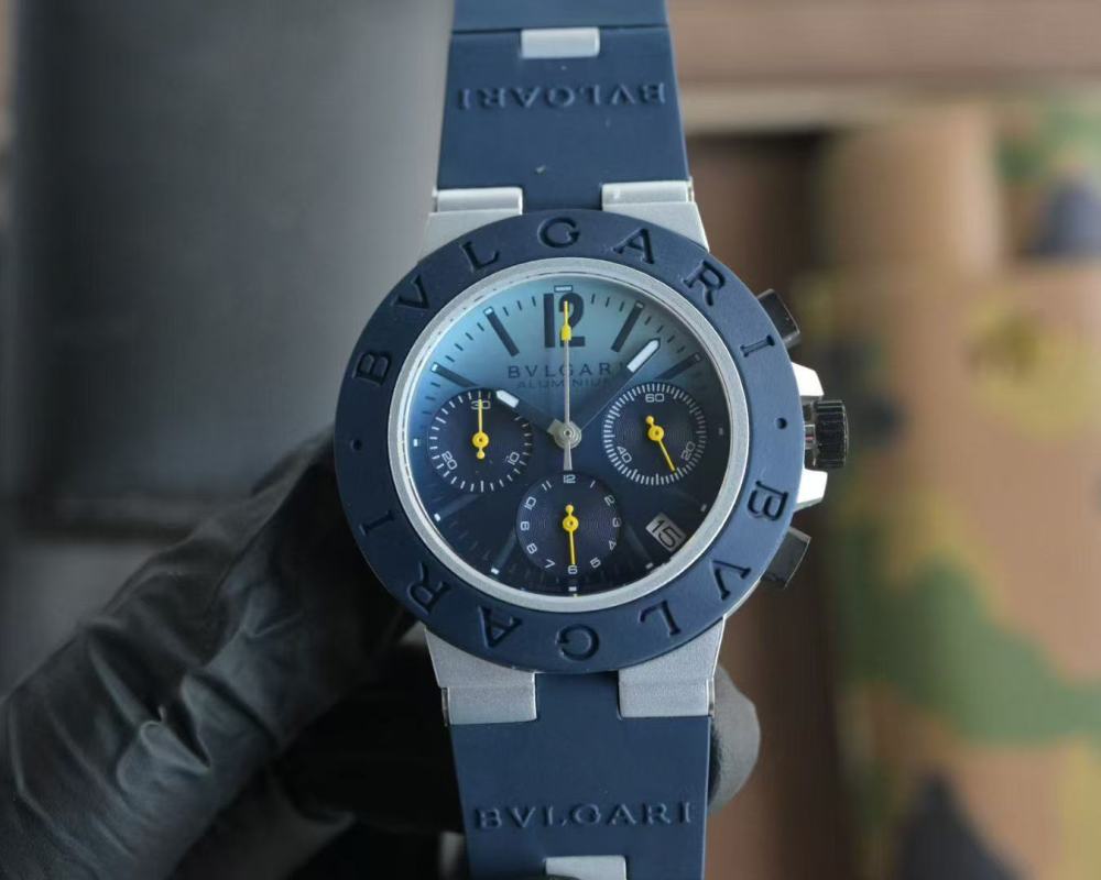 Men's Quartz Watch Chronograph 904L Stainless Steel 40 mm- BV 69
