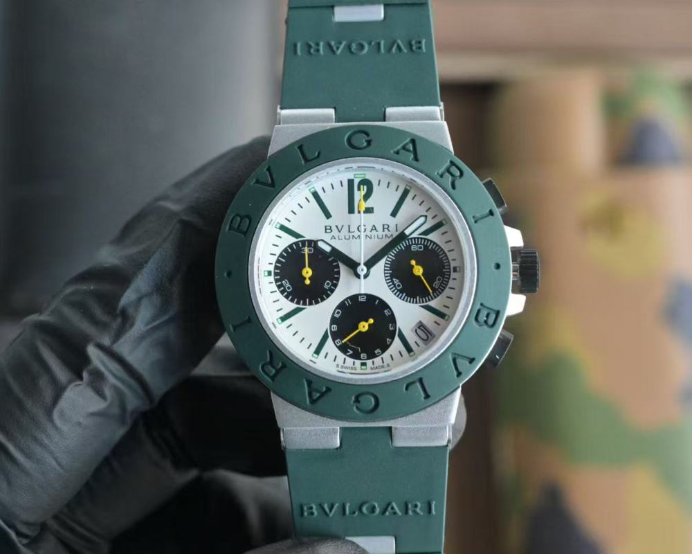 Men's Quartz Watch Chronograph 904L Stainless Steel 40 mm- BV 69