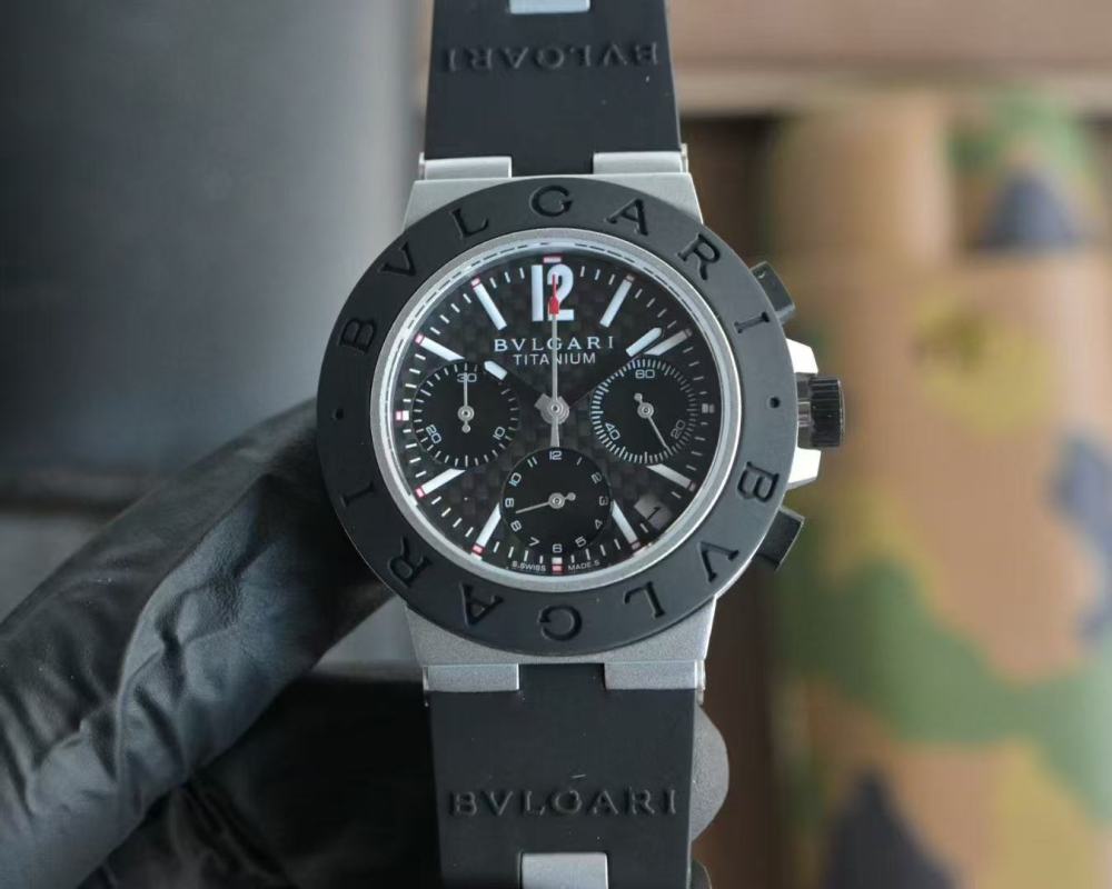 Men's Quartz Watch Chronograph 904L Stainless Steel 40 mm- BV 69