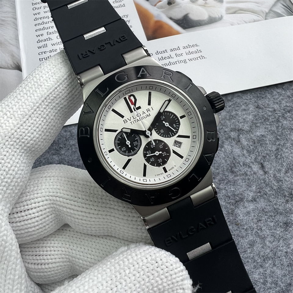 Men's Quartz Watch Chronograph 904L Stainless Steel 44 mm- BV 61