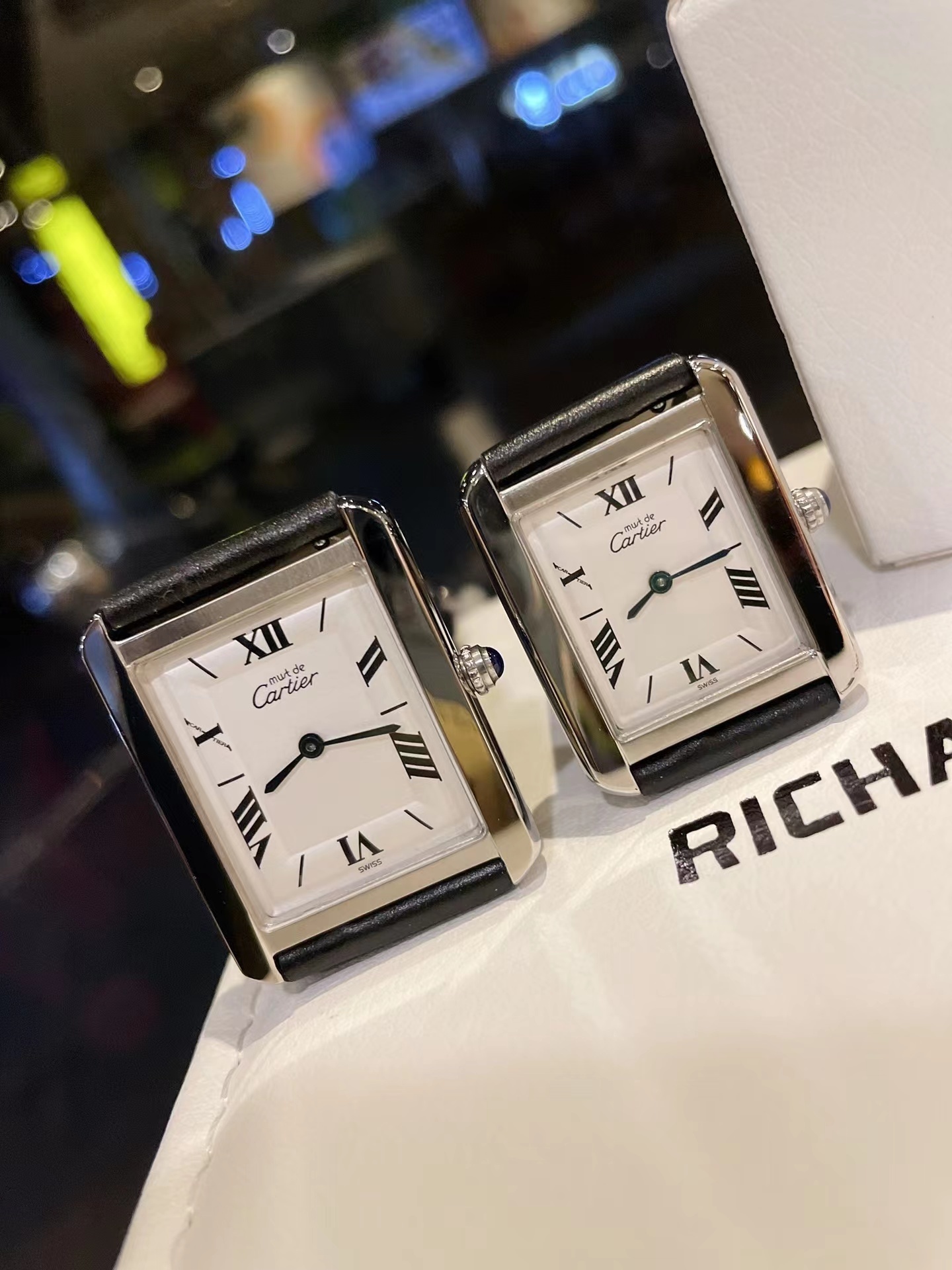 Couple Quartz Watch - 904L Stainless Steel - 33.7 x 25.5 mm - Small Size 29.5 x 22 mm - CT 50