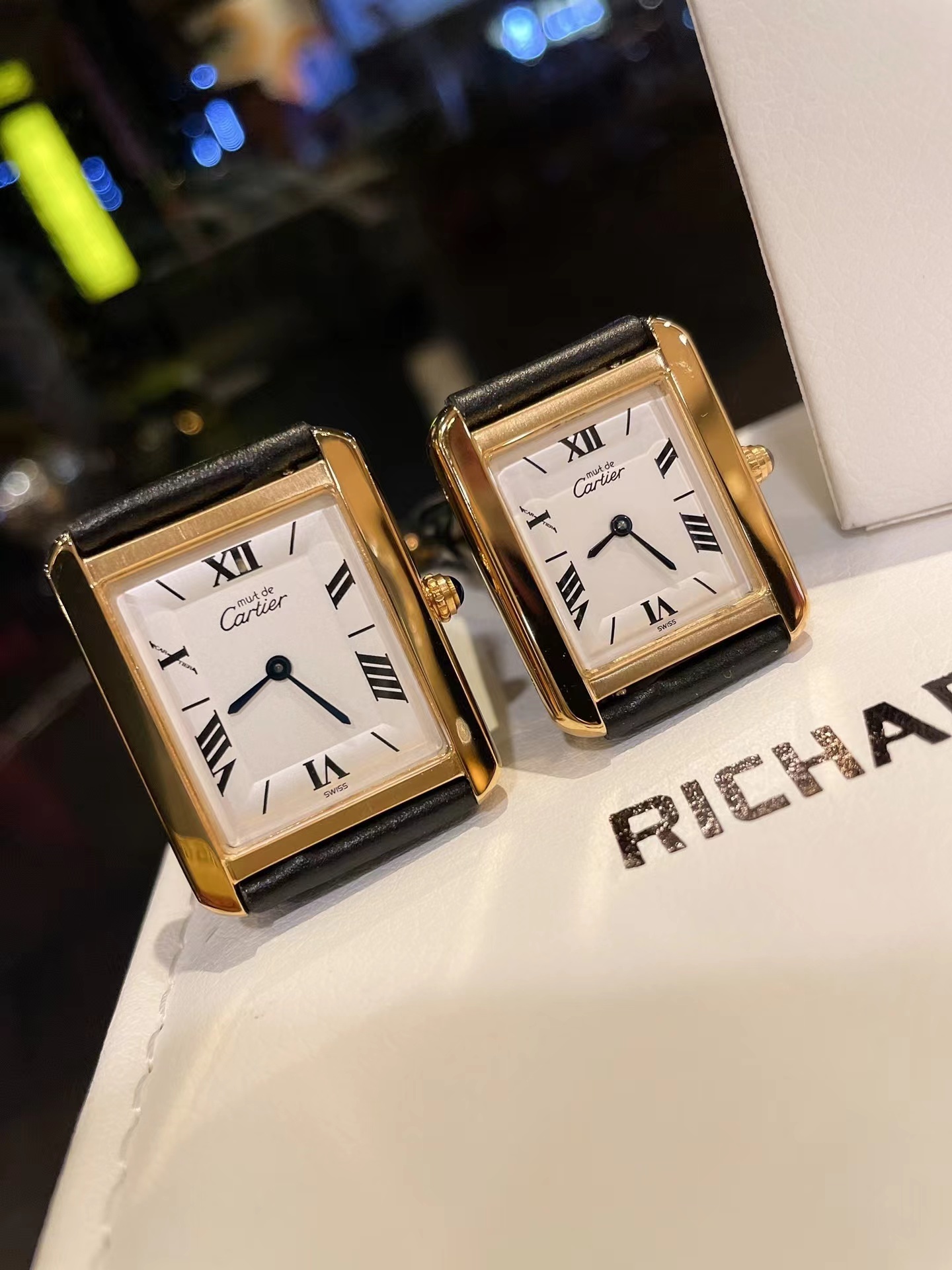 Couple Quartz Watch - 904L Stainless Steel - 33.7 x 25.5 mm - Small Size 29.5 x 22 mm - CT 50