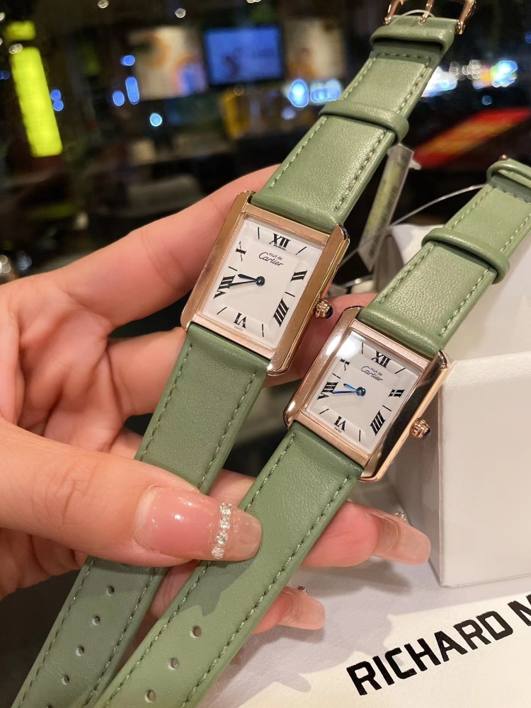 Couple Quartz Watch - 904L Stainless Steel - 33.7 x 25.5 mm - Small Size 29.5 x 22 mm - CT 50