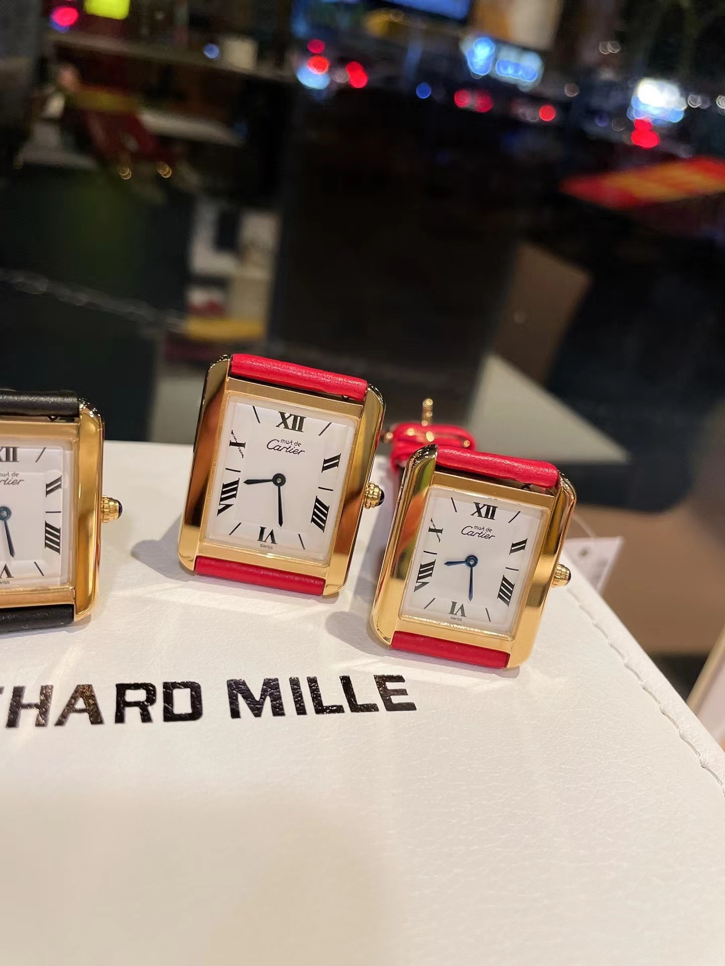 Couple Quartz Watch - 904L Stainless Steel - 33.7 x 25.5 mm - Small Size 29.5 x 22 mm - CT 50