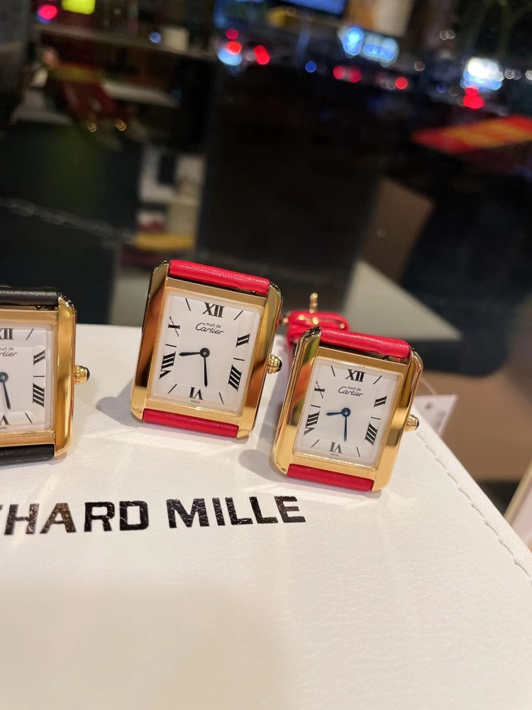 Couple Quartz Watch - 904L Stainless Steel - 33.7 x 25.5 mm - Small Size 29.5 x 22 mm - CT 50