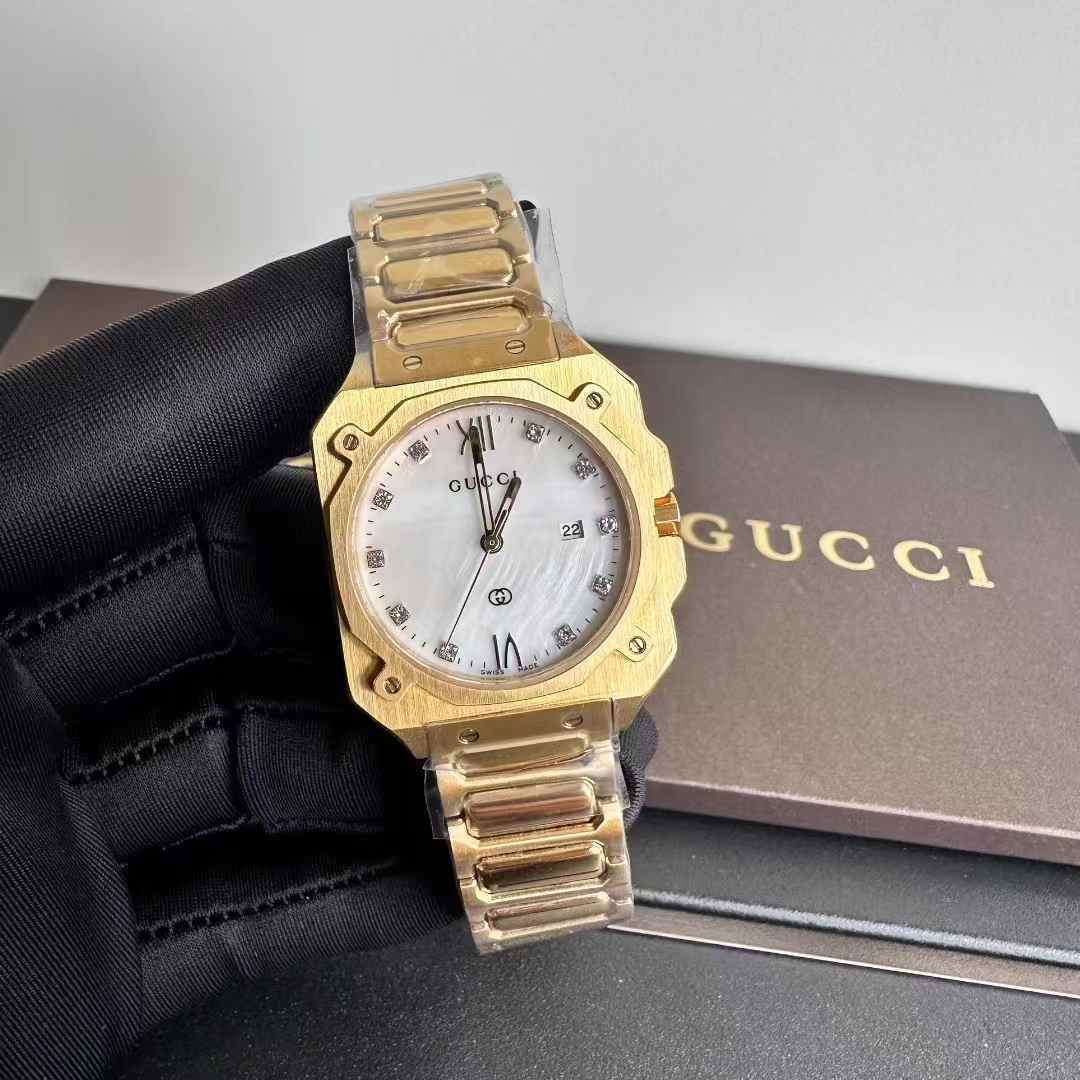 Women's  Quartz Watch Chronograph 904L Stainless Steel 30mm-  GC 48
