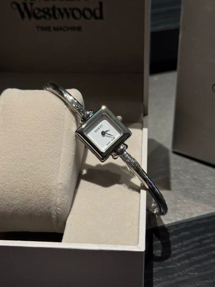 Women's  Quartz Watch Chronograph 904L Stainless Steel 20x20mm-  GC 49