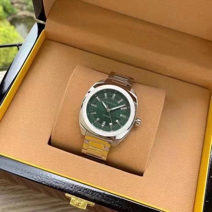 Men's Quartz Watch Chronograph 904L Stainless Steel 40 mm- GC 16