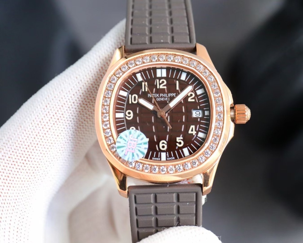 Women's  Quartz Watch Chronograph 904L Stainless Steel 35 mm- PH 37