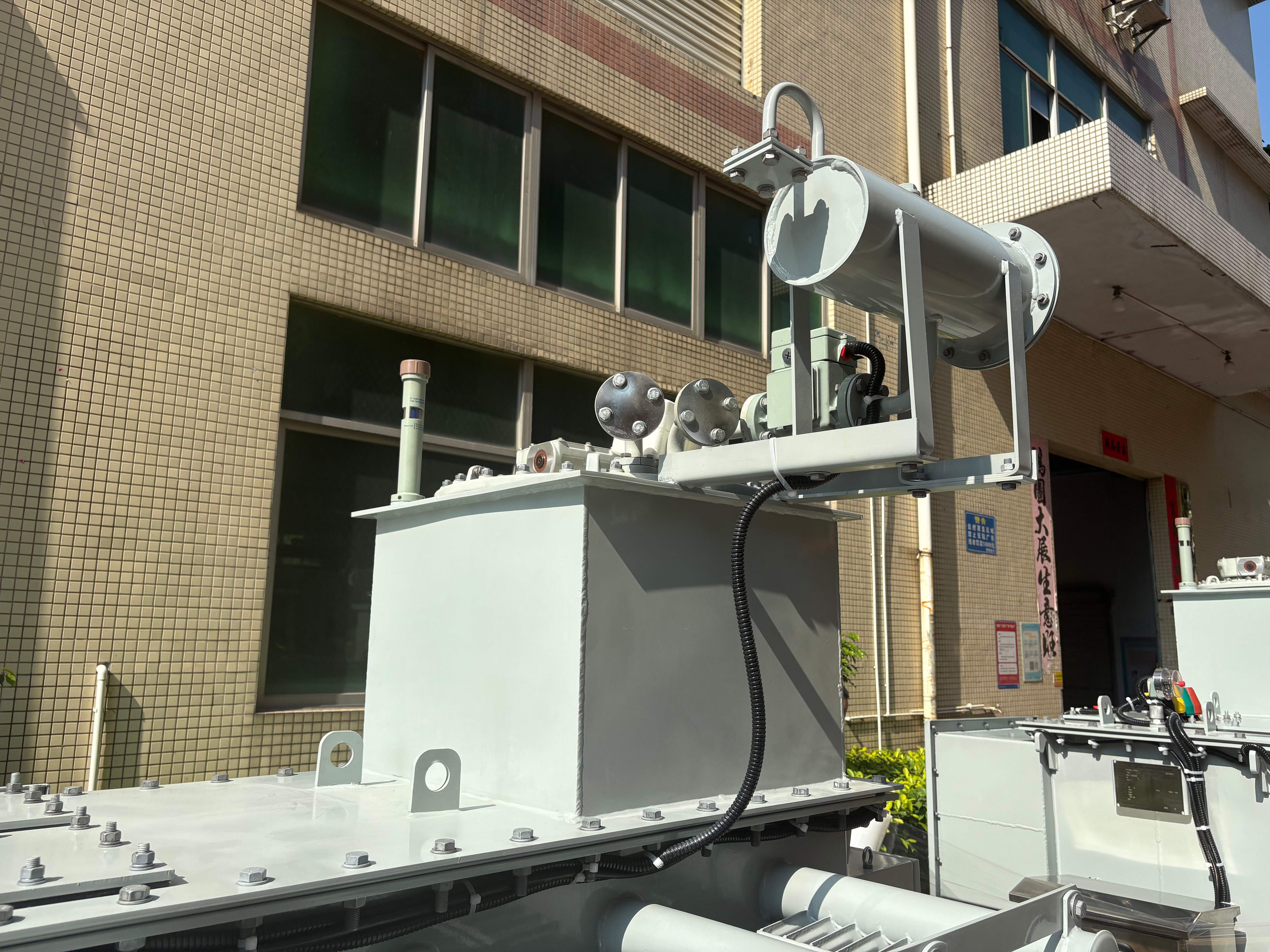 On Load Tap Changing Transformer 1500KVA 3 Phase Oil Immersed 11kV 15kV to 460V 60Hz Dyn11 Power Distribution Transformer