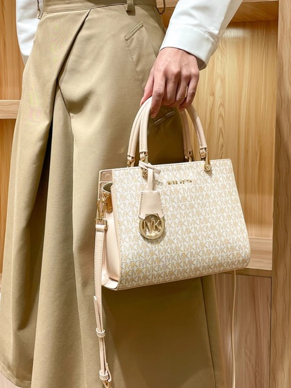 F4012 Ladies handbag