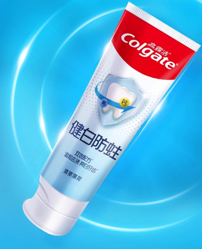 P5004 Colgate 1 Toothpaste 90g + 2 Toothbrushes