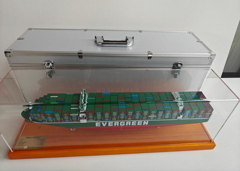 C0008 Custom-made Container Ship Model