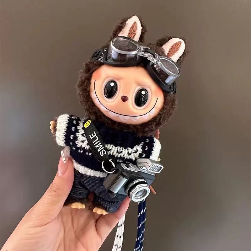 T0071 Labubu doll
