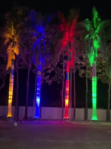E9074 Outdoor Waterproof RGB LED Tree Hugging Ring Spotlight 6-Pack Set 220V 72W