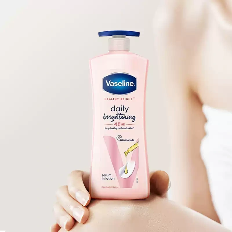 P7007 Vaseline Niacinamide Body Lotion 725ml (Made in India)