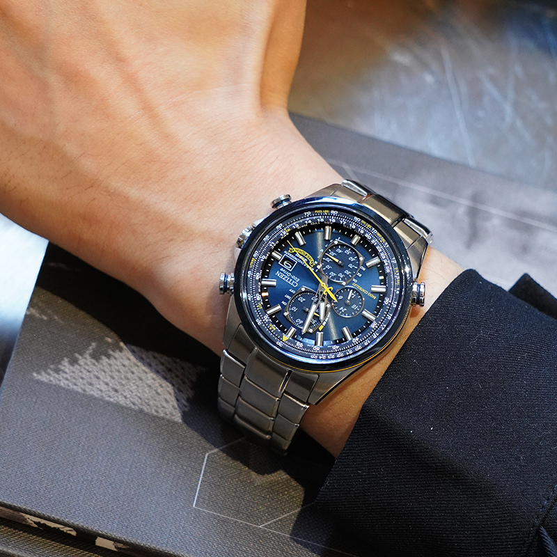 E9081 Citizen Radio Wave Luminous Sky Hawk Blue Angels Eco-Drive Water Resistant Men's Watch Made in Japan