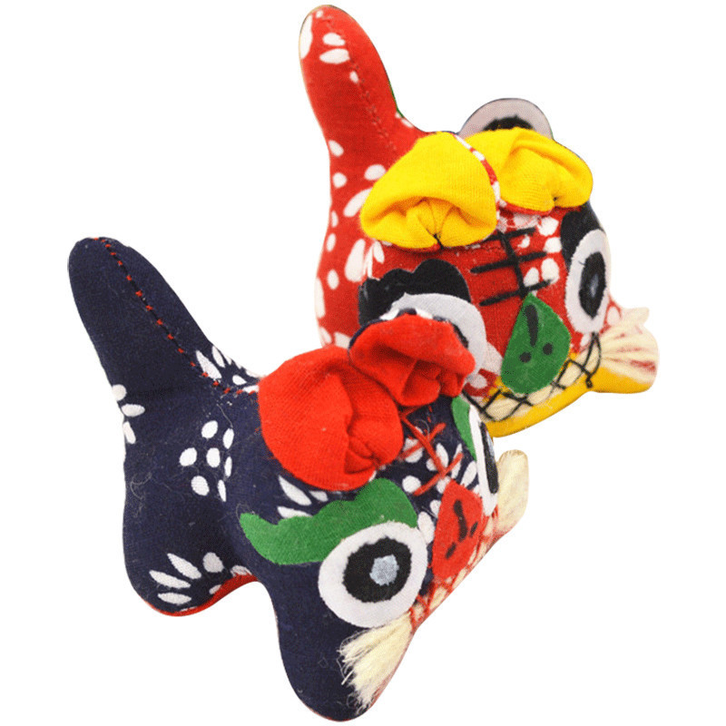 Handmade cloth tiger figurine, a traditional folk craft, Chinese style gift, small tiger decoration.