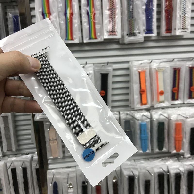 E9178 Stainless Steel Magnetic Watch Band 44mm Compatible with iWatch