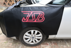 Vỏ chắn bùn xe hơi