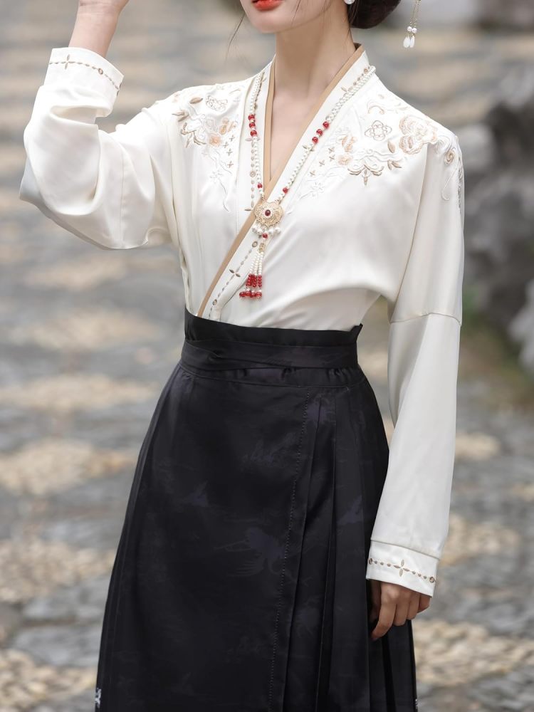Ladies Free Size Loose Top and Wrap Skirt Set,Embroidered Blouse,Jacquard Horse Face Dress,Chinese Hanfu Tang Suit