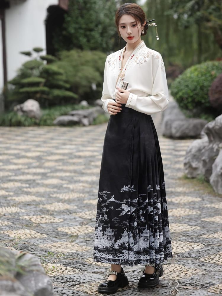 Ladies Free Size Loose Top and Wrap Skirt Set,Embroidered Blouse,Jacquard Horse Face Dress,Chinese Hanfu Tang Suit