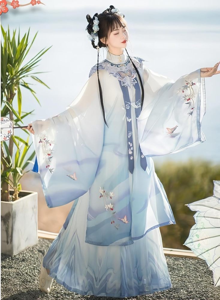 Women's Hanfu Dress Chinese Ming System Cloud Shoulder Flounced Pleated Skirt Embroidered Horse Face Skirt