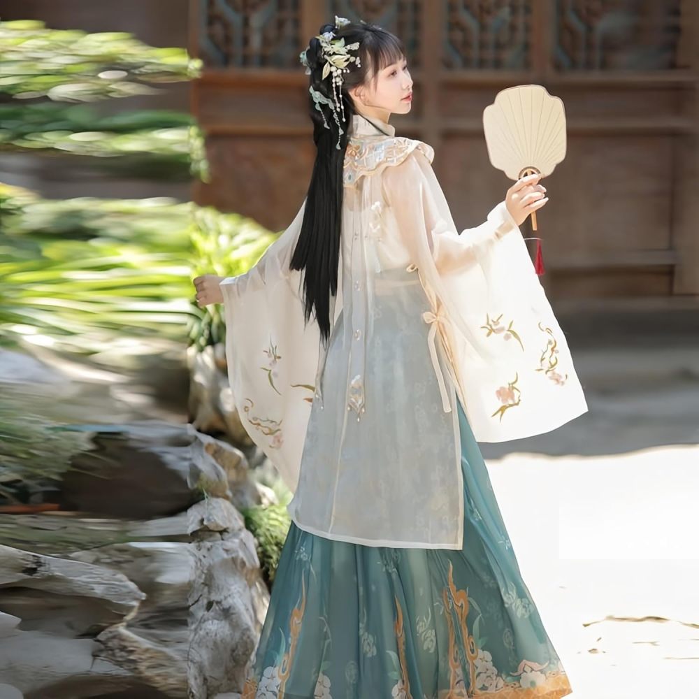 Women's Hanfu Dress Chinese Ming System Cloud Shoulder Flounced Pleated Skirt Embroidered Horse Face Skirt