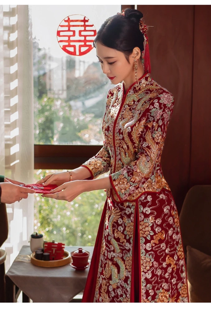 S0978G    2024 New Hot-selling High-end Dragon Phoenix Gown Velvet Slim  Chinese Style Wedding Luxury Wedding Dresses for Women