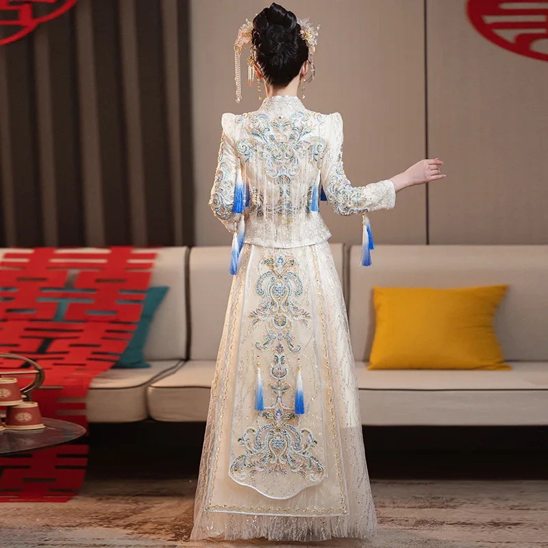 S3335A Luxury White Xiuhe Dress Modern Chinese Style Wedding Dress Heavy Industry Bridal Dress for Summer Weddings