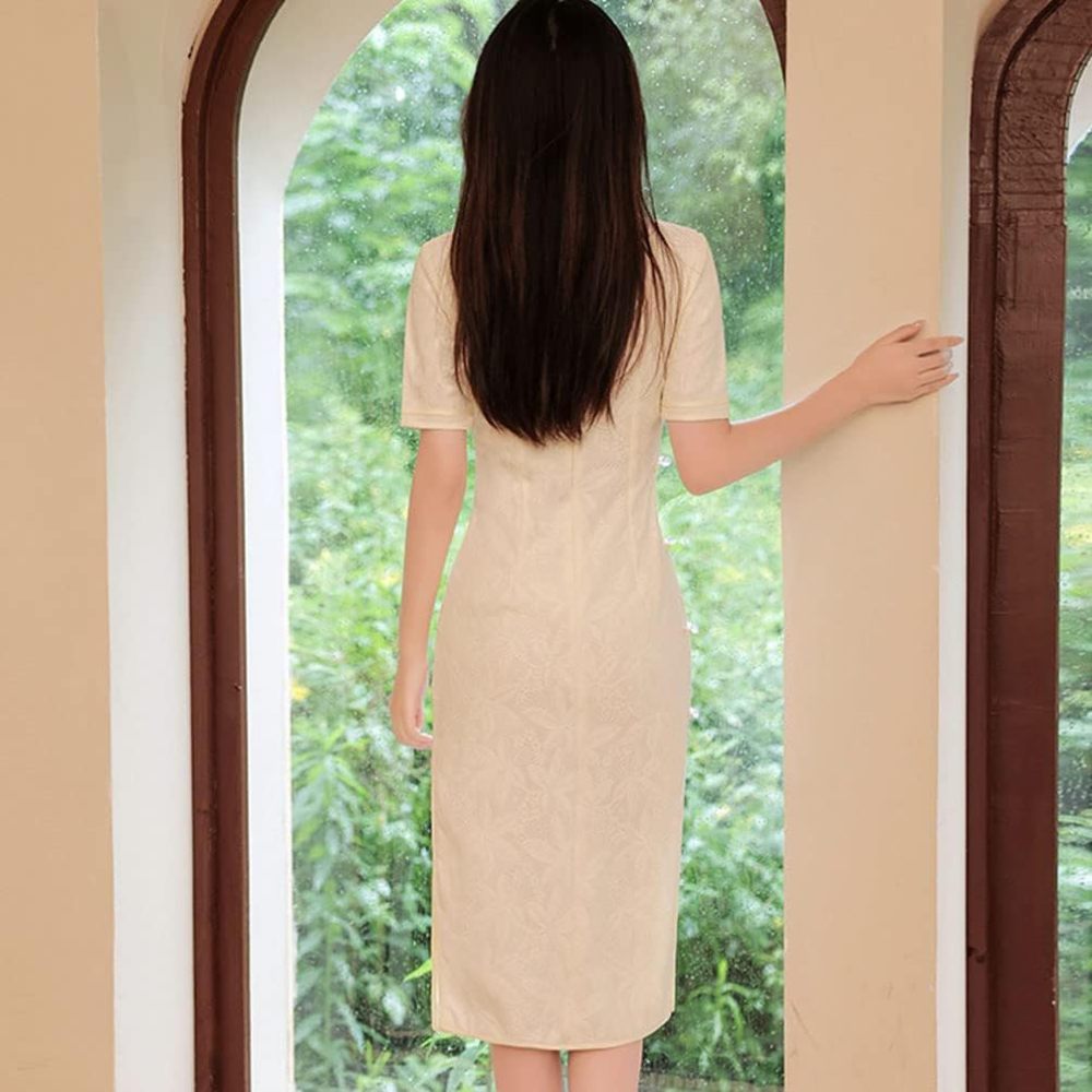 Women's Short Sleeve Midi Cheongsam Elegant Ivory Mandarin Collar Embroidery Side Slit Chinese Qipao Bodycon Dress