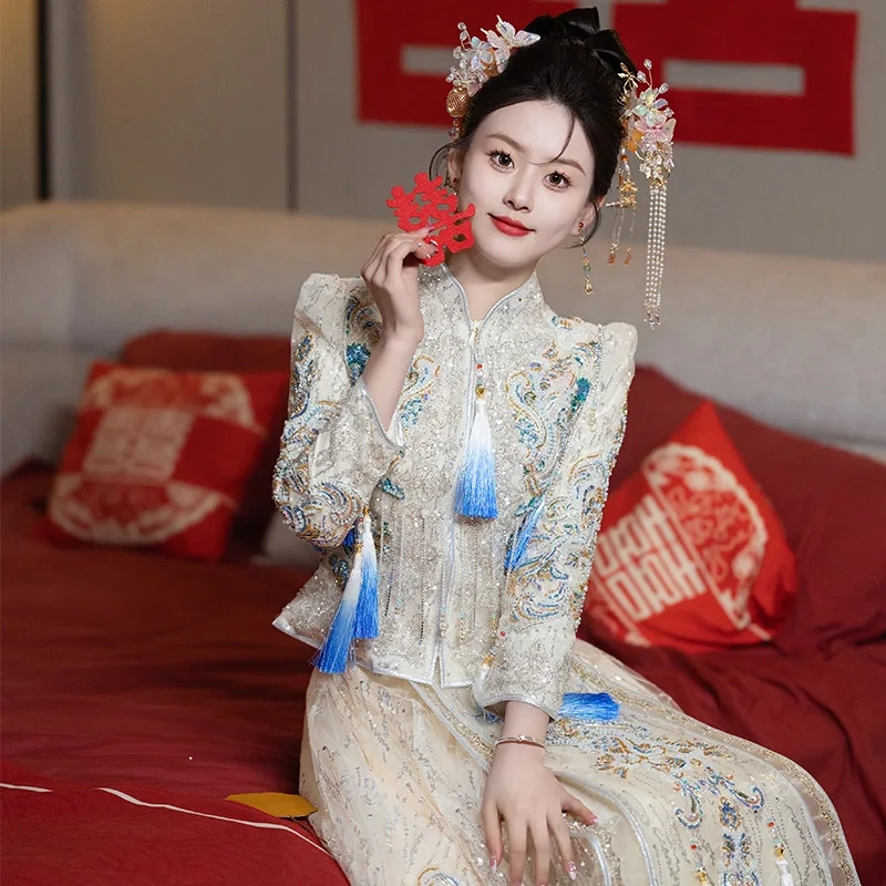 S3335A Luxury White Xiuhe Dress Modern Chinese Style Wedding Dress Heavy Industry Bridal Dress for Summer Weddings