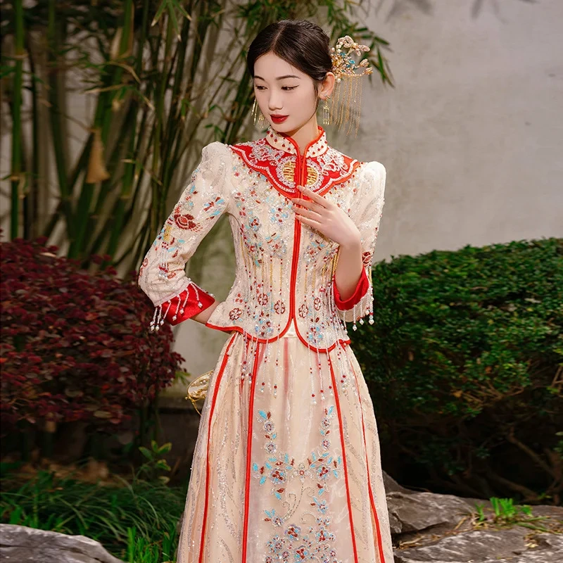 S0114G  Champagne Xiuhe Service Bride's New Toasting Clothes Light Luxury High -level Heavy Workers Dragon Chinese Wedding Dress
