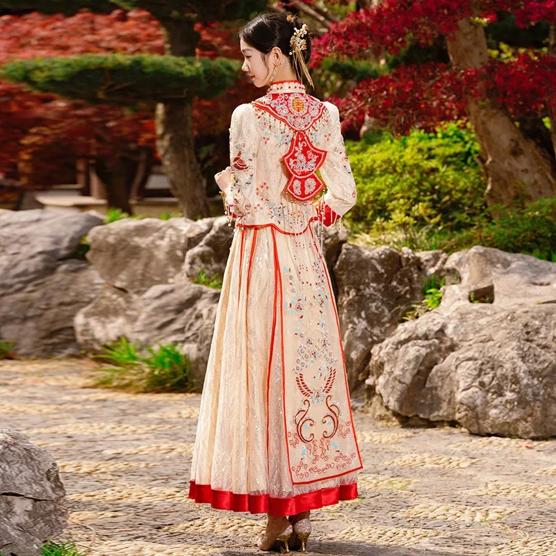 S0114G  Champagne Xiuhe Service Bride's New Toasting Clothes Light Luxury High -level Heavy Workers Dragon Chinese Wedding Dress