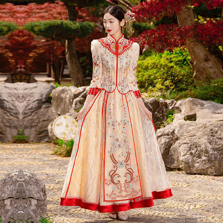 S0114G  Champagne Xiuhe Service Bride's New Toasting Clothes Light Luxury High -level Heavy Workers Dragon Chinese Wedding Dress