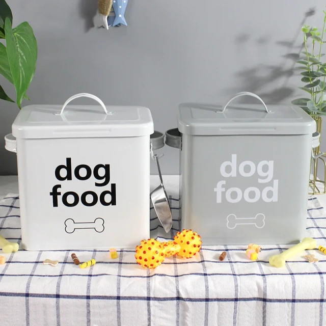 E-commerce Hot-selling Iron Pet sealed Grain Snack Can Cat and Dog Dry Food Storage Pet Food Storage Box with Scoop