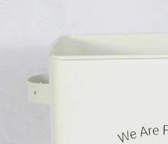 Hot Sale  Airtight  Moisture-proof  Large Capacity  Metal Pet Food Storage