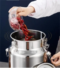 New Arrival  Container with Buckle Dustproof  Moisture-proof  Stainless Steel sealed Pet Food Storage Container