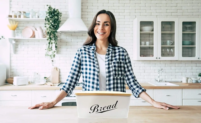 白色粉末涂层面包桶储物盒带竹盖适用于厨房复古设计金属面包盒