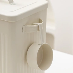 大号厨房储米桶带盖密封防潮方形储物桶