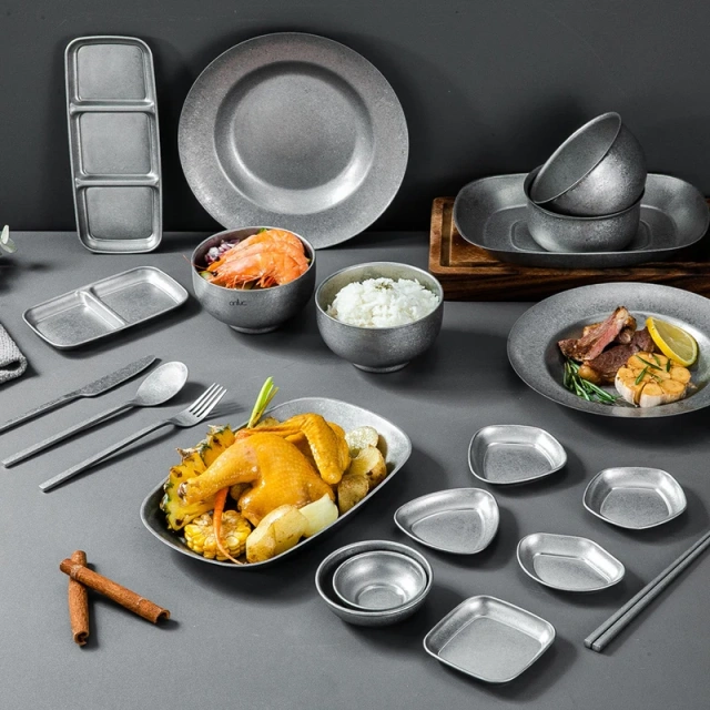 Service Plate Dinnerware Tray Plate & Bowl Set Silver Vintage Party Round Fish Dish for Food Stainless Steel for Events Metal