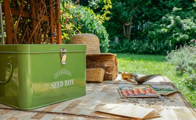 Green Seed Packet Storage Box Organizer Robust Package Container for Seeds and Bulbs