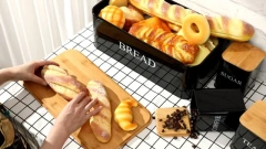 Metal Bread Sandwich Box Customize Storage Bin Bread Bin Biscuit Tea Coffee Sugar Canister Set with Bamboo Lid